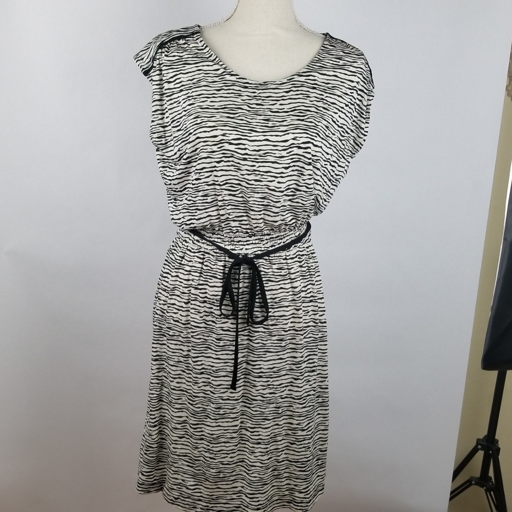 Loft Dress Zebra Print Blk/Wht Black Tie Sz S